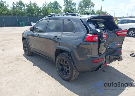2017 Jeep Cherokee Trailhawk z USA, uszkodzony, nr VIN 1C4PJMBS6HW561281